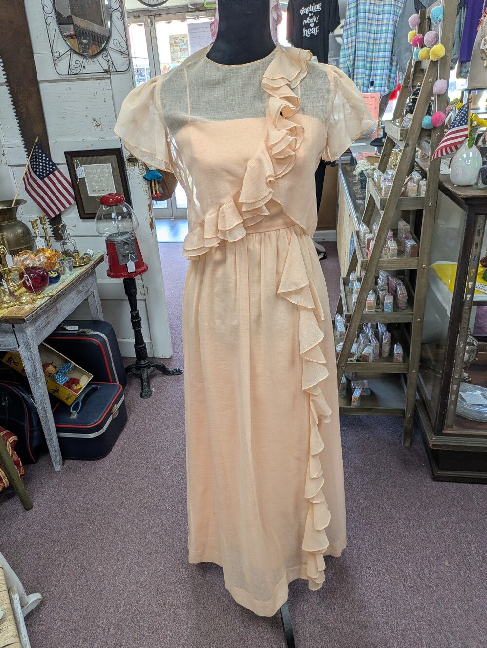 1970s Vintage Peach Ruffle Dress